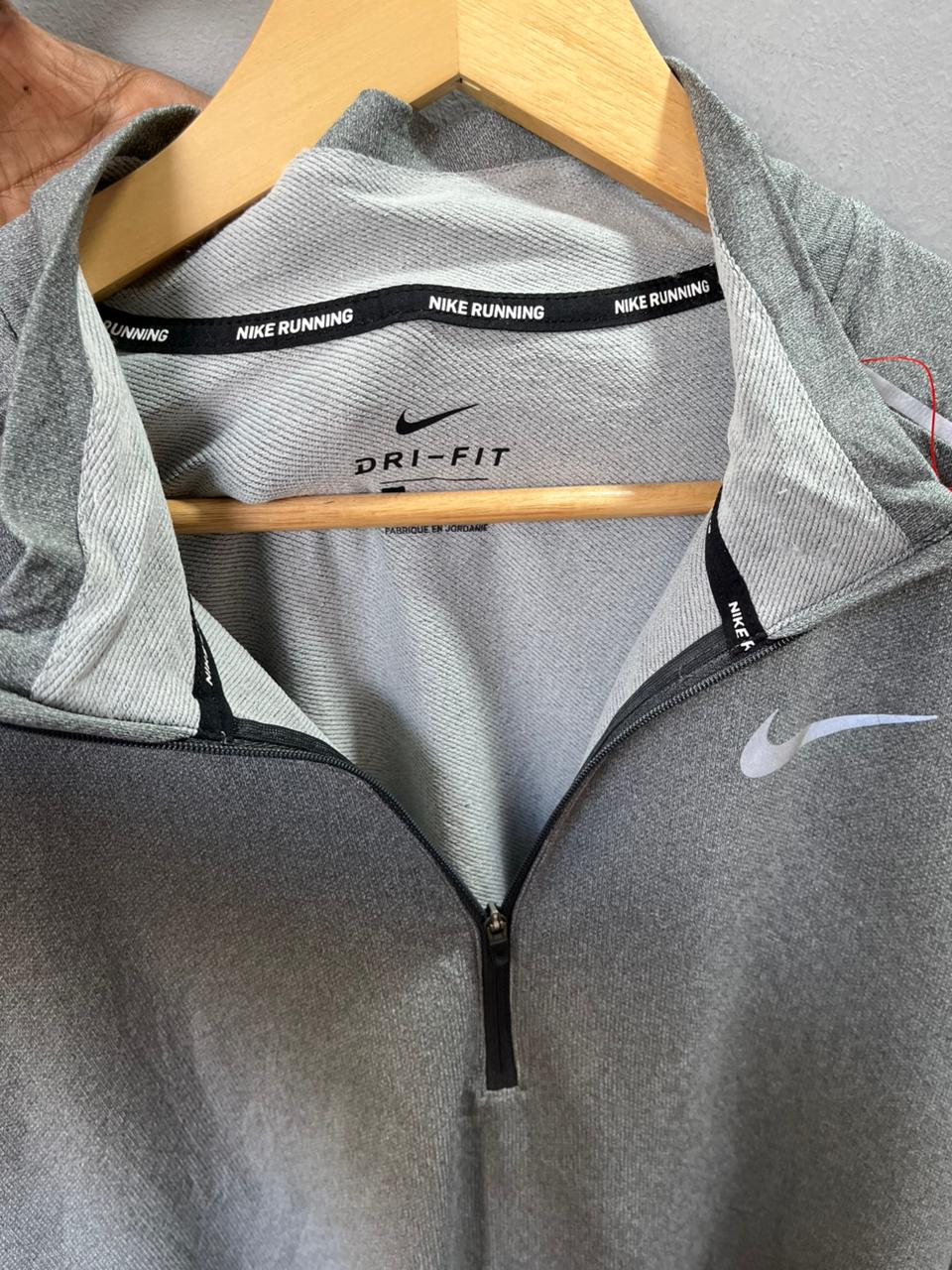 N*ke Track Jacket | Sportswear , Gymwear & Activewear | Track& Field| Running