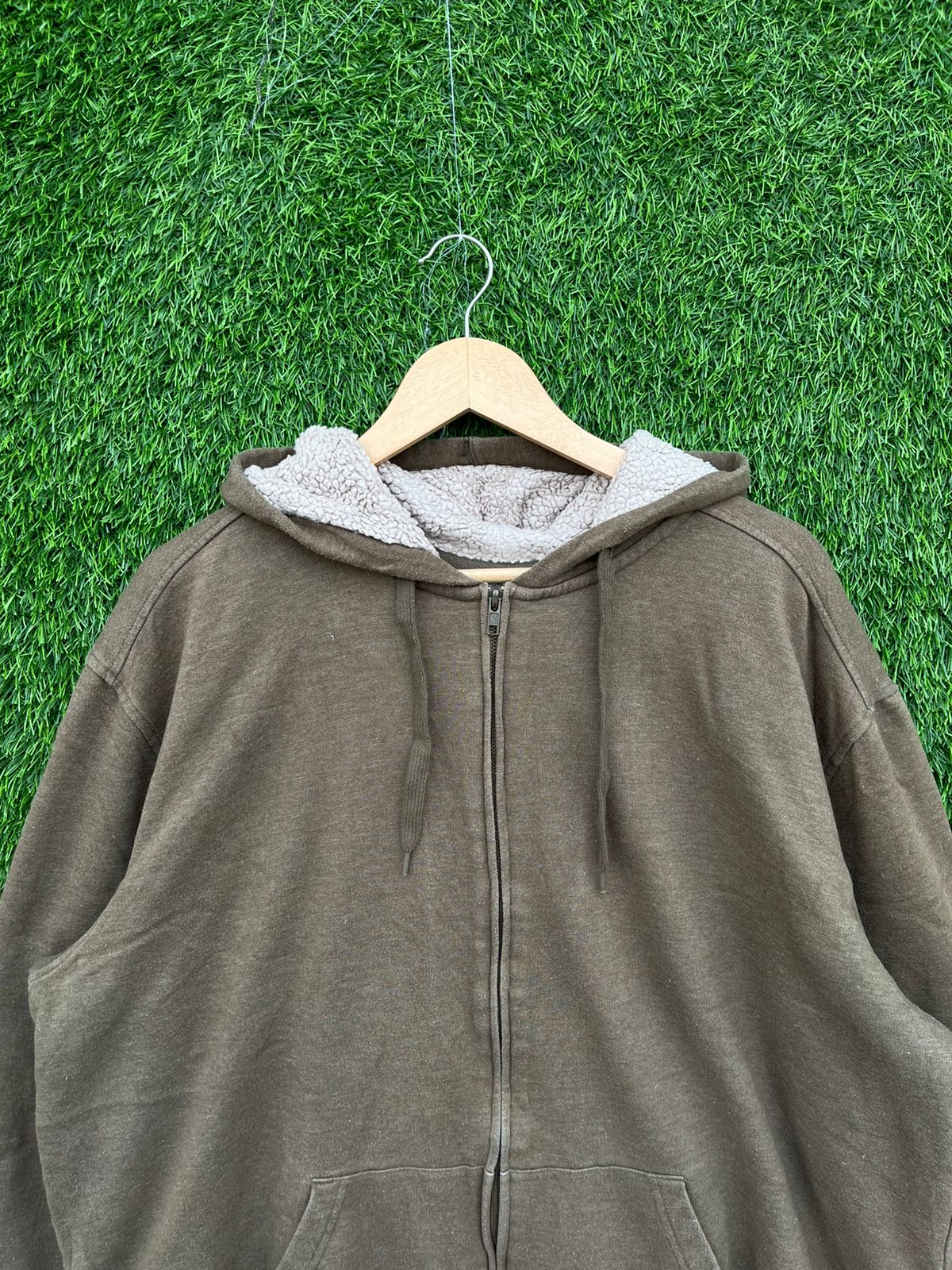 Levi's |hoodie | Sportswear , Gymwear & Activewear | Track& Field| Running | Winterwear