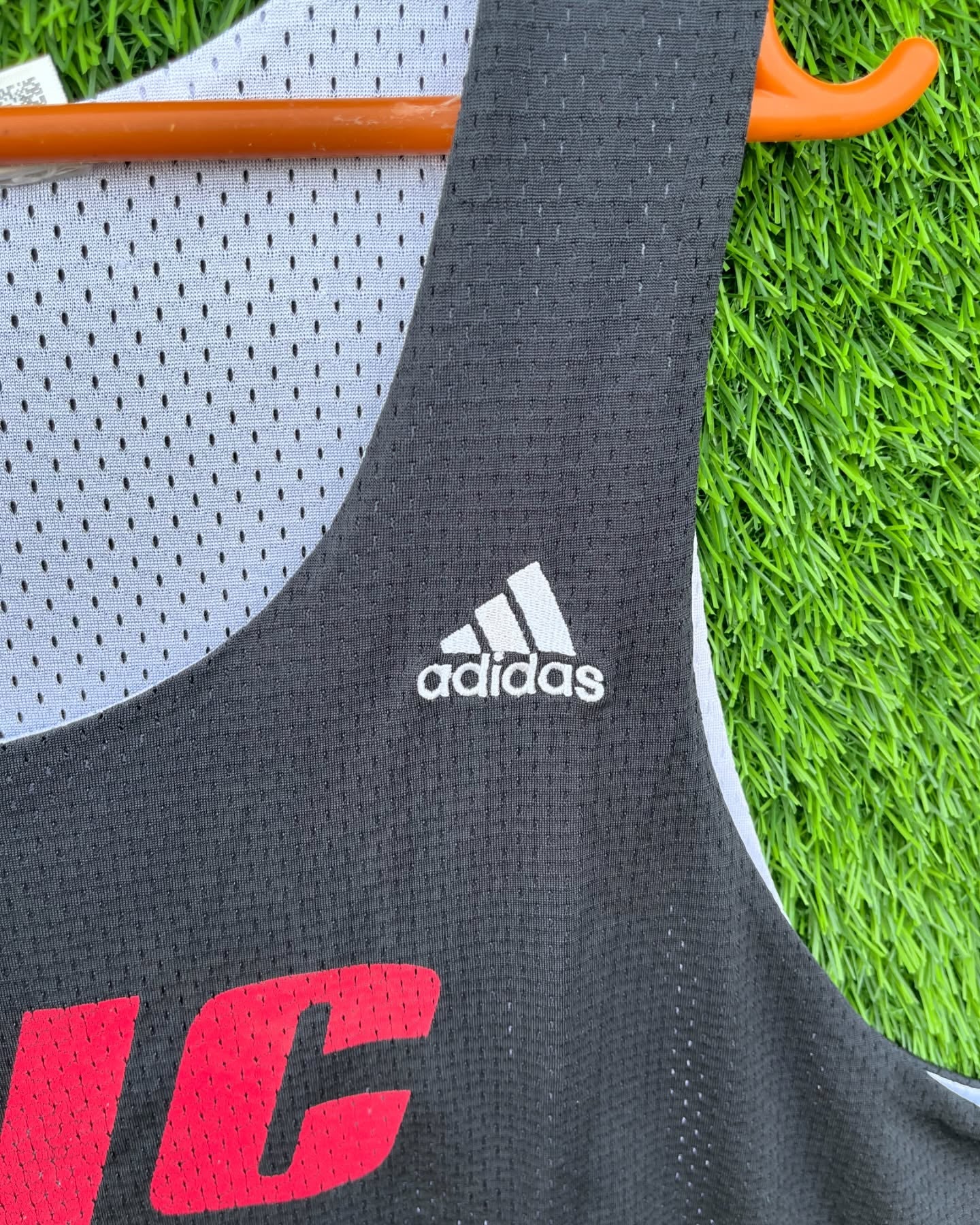Reversible Sleeveless Jersey UIC ADDIDAS 23 (Oversized Sleeveless T shirt or Jersey Unisex) - Thrift Wallet