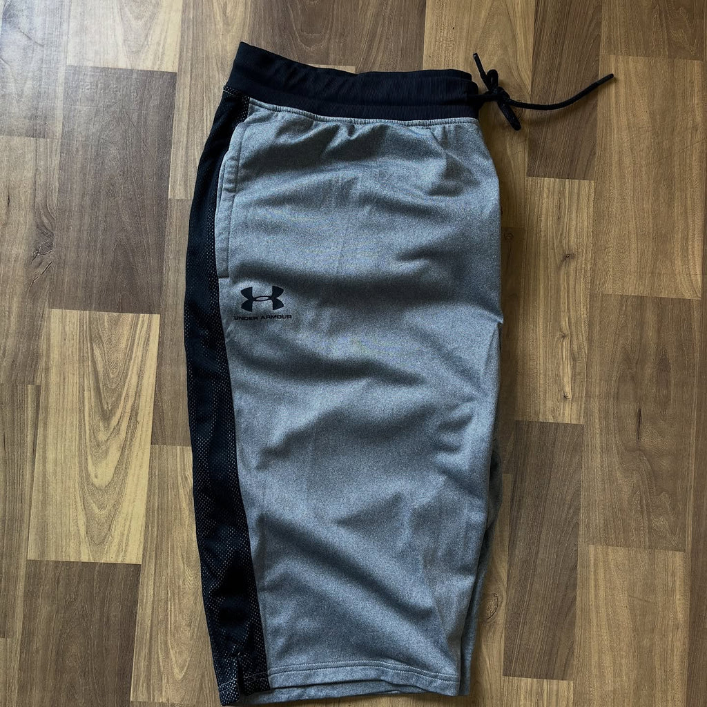 UNDER ARMOUR SHORTS