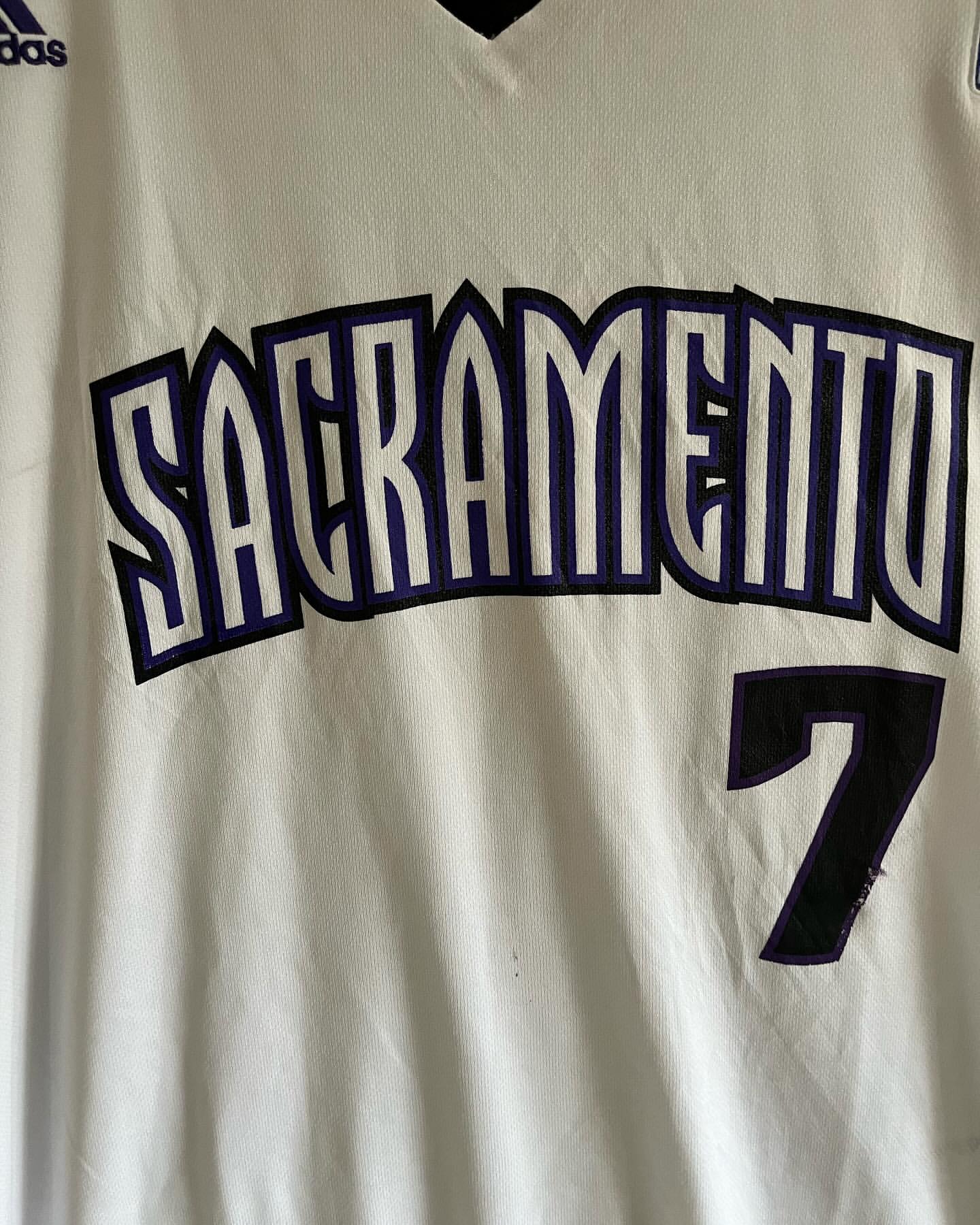 NBA Adidas Sacramento Fredette 07  (Oversized T Shirt or jersey unisex)