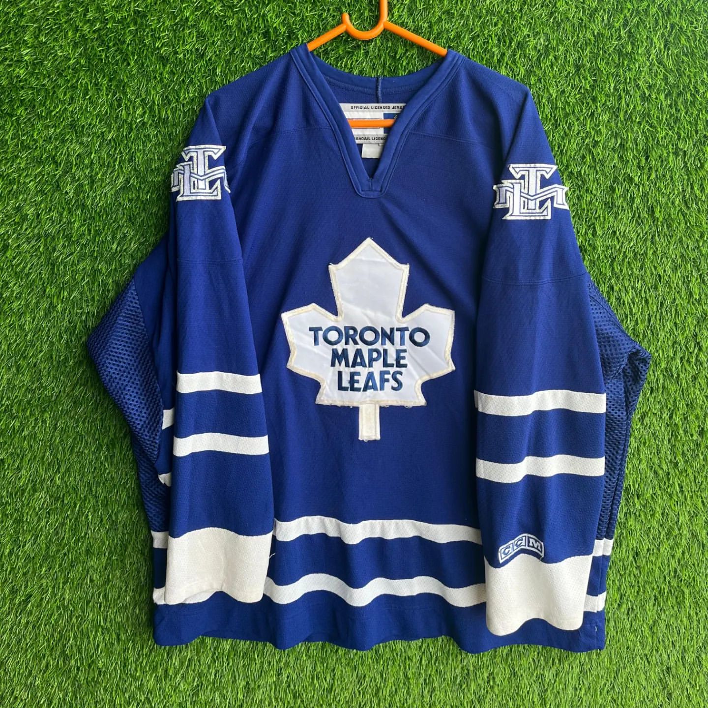 NHL Toronto Maples Leaf  (Oversized Ice Hockey Full Sleeve T Shirt or jersey unisex)