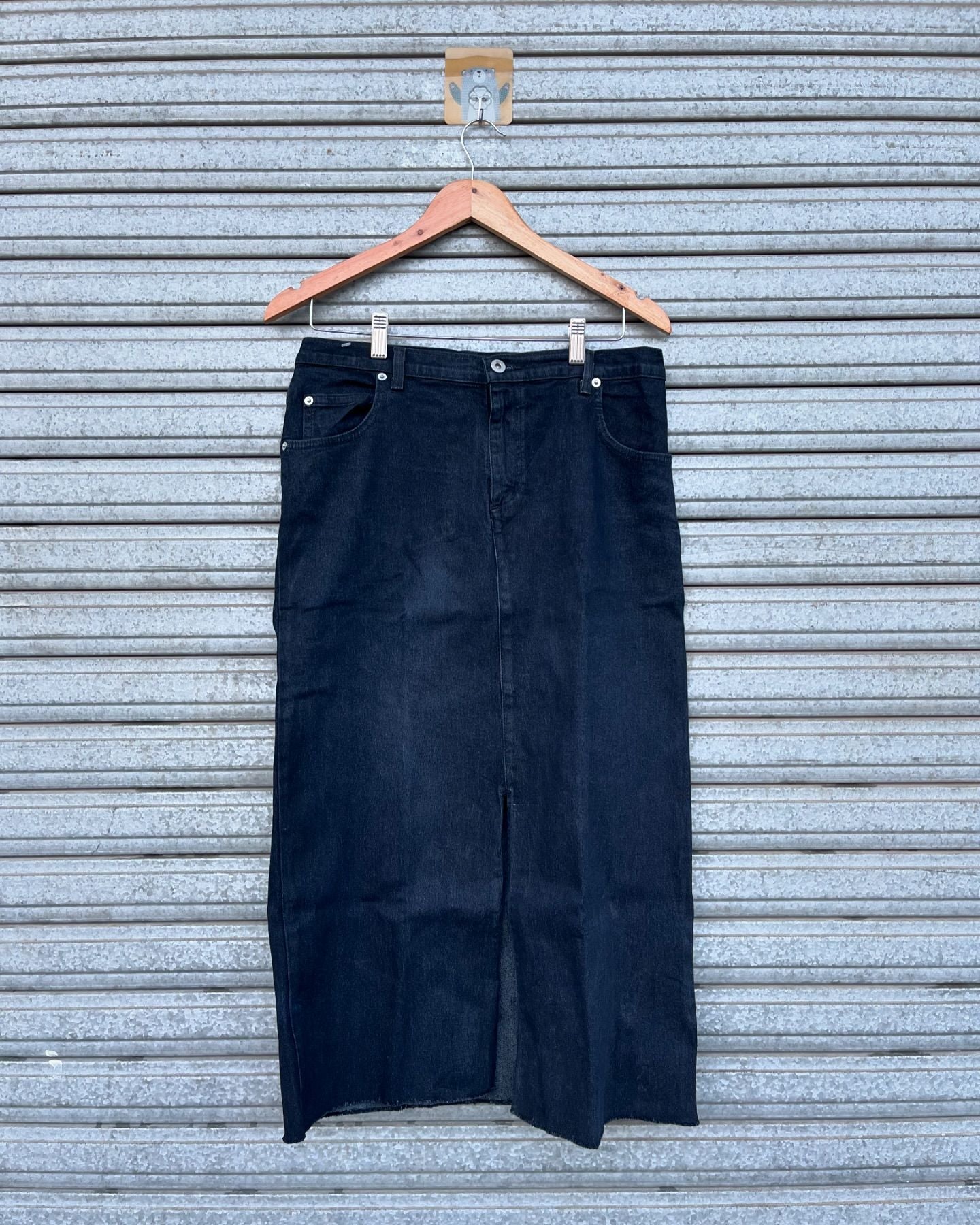 Global Mind Long Skirt - Thrift Wallet