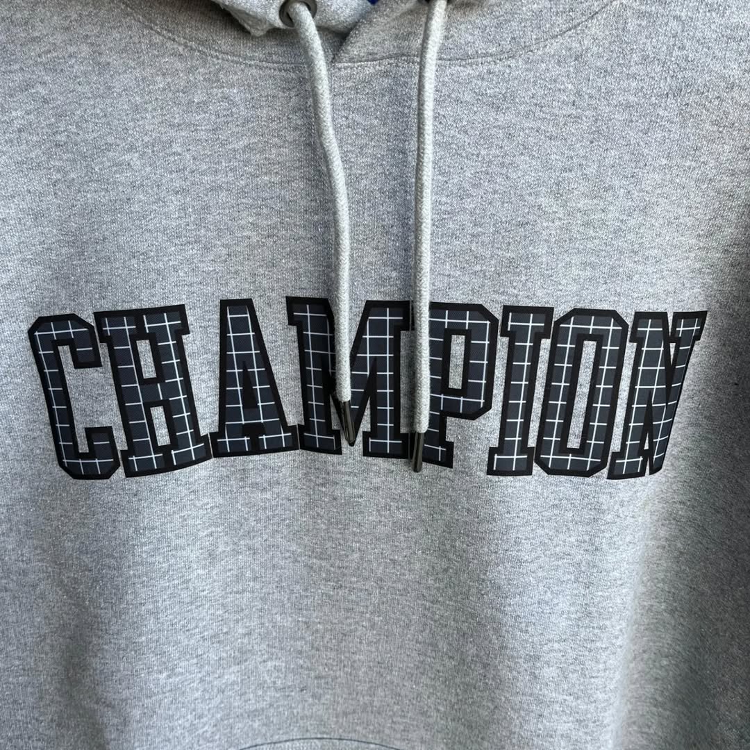 Premium Hoodie Champion - Thrift Wallet