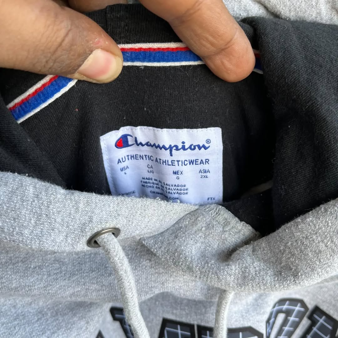 Premium Hoodie Champion - Thrift Wallet