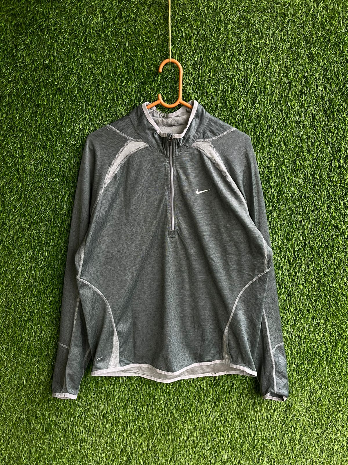 N*ke Track Jacket | Sportswear , Gymwear & Activewear | Track& Field| Running (Oversized Full Sleeve T shirt or Jersey Unisex)