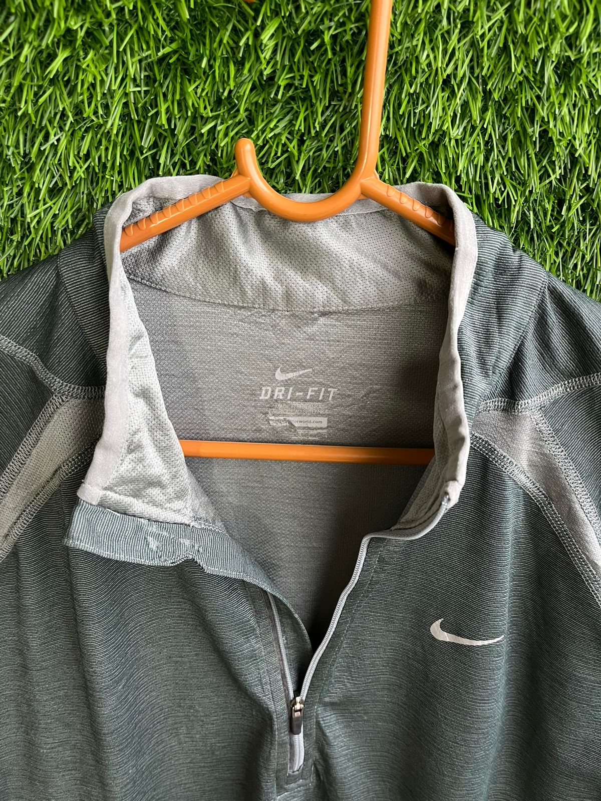 N*ke Track Jacket | Sportswear , Gymwear & Activewear | Track& Field| Running (Oversized Full Sleeve T shirt or Jersey Unisex)