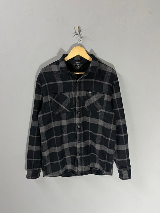 Classic Fit Volcom Vintage Heavy Flannel Shirt for Men & Women | Oversized Checked Cotton Shirt | Winter Casual Wear India