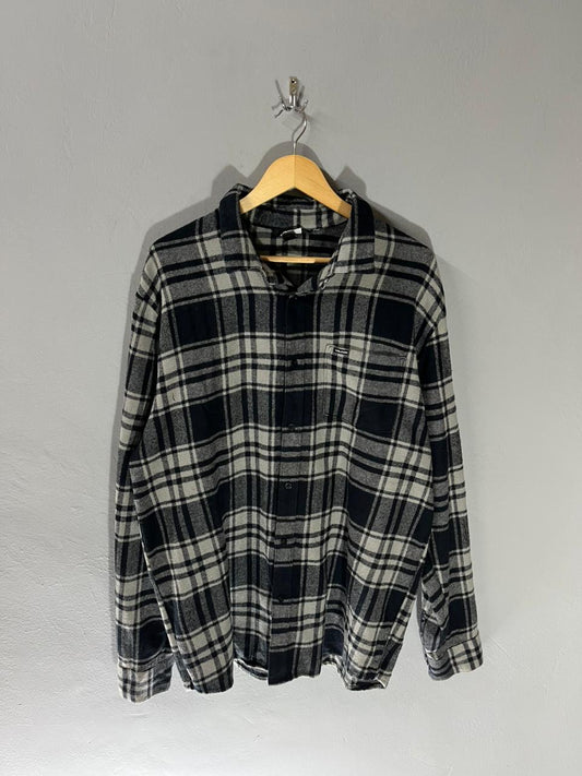 Volcom Vintage Heavy Flannel Shirt for Men & Women | Oversized Checked Cotton Shirt | Winter Casual Wear India