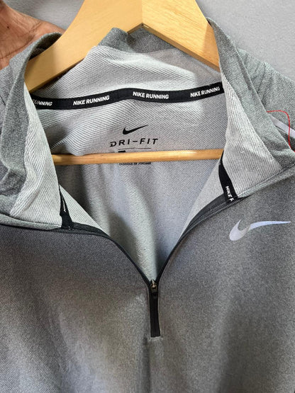 N*ke Track Jacket | Sportswear , Gymwear & Activewear | Track& Field| Running