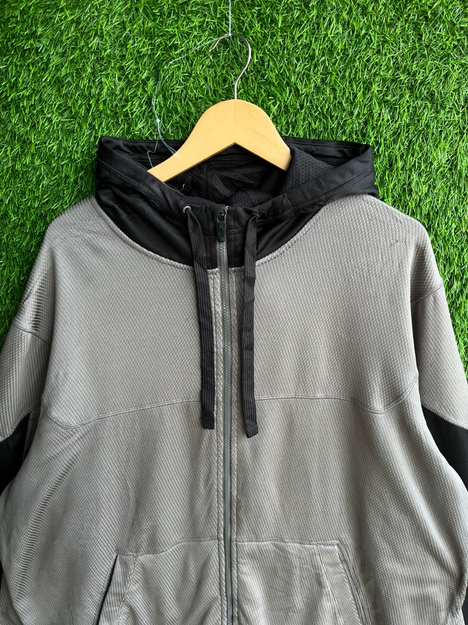 Champion Track Jacket | Sportswear , Gymwear & Activewear | Track& Field| Running