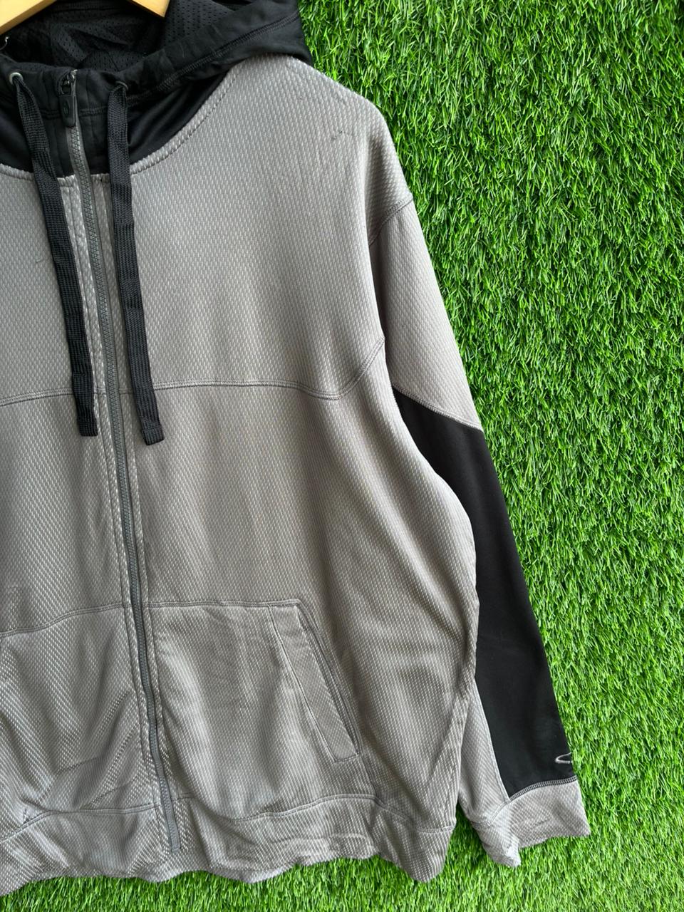 Champion Track Jacket | Sportswear , Gymwear & Activewear | Track& Field| Running