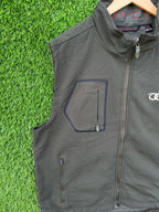 GYDE SLEEVELESS Jacket | Sportswear , Gymwear & Activewear | Track& Field| Running