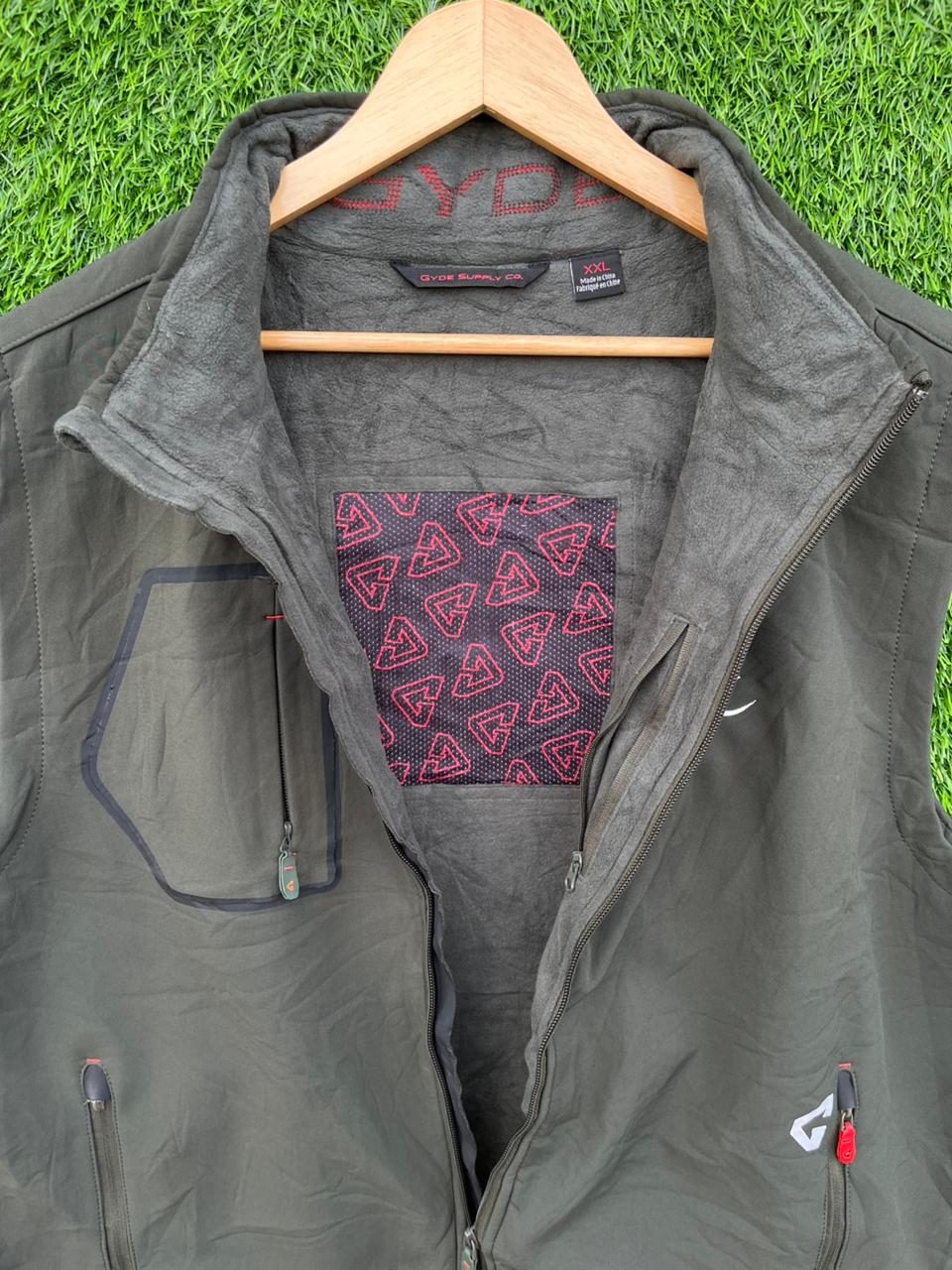 GYDE SLEEVELESS Jacket | Sportswear , Gymwear & Activewear | Track& Field| Running