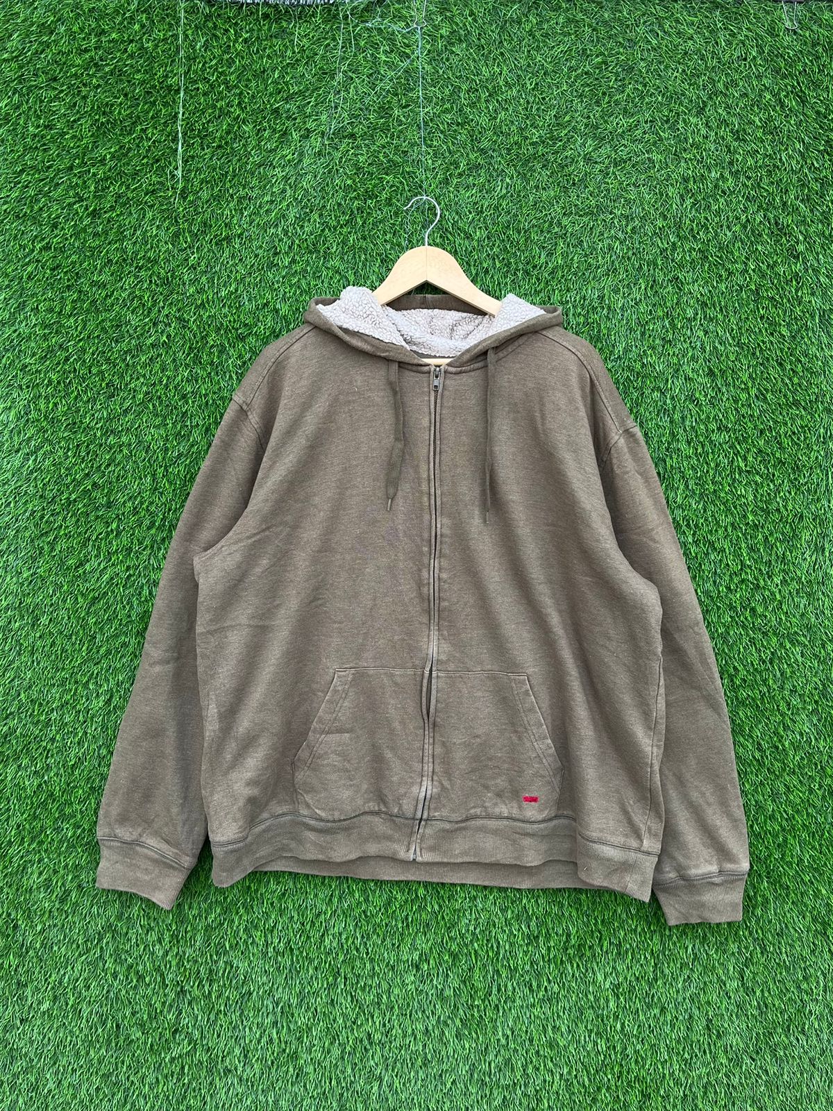 Levi's |hoodie | Sportswear , Gymwear & Activewear | Track& Field| Running | Winterwear