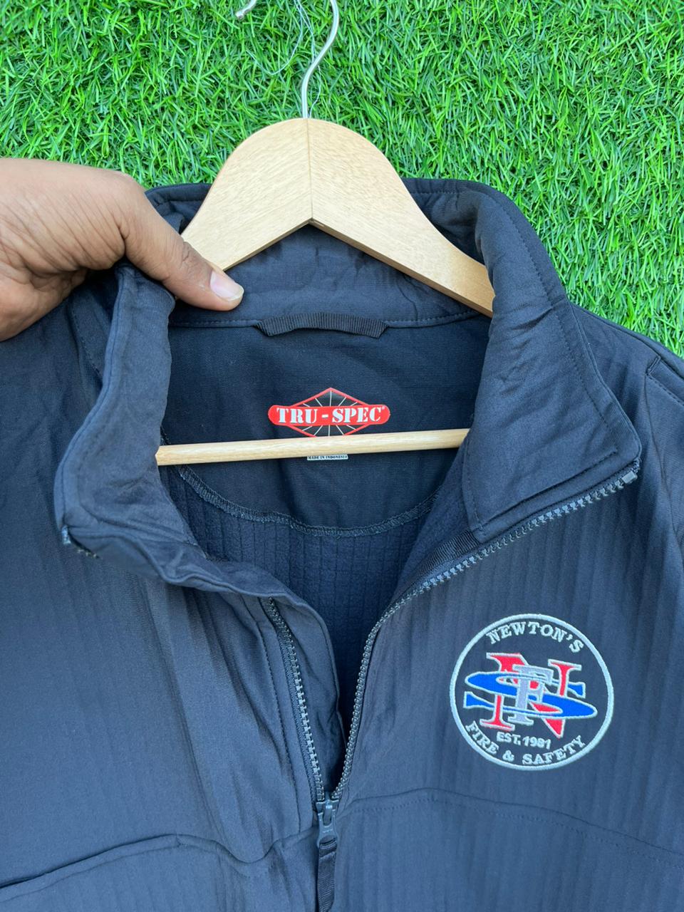 New tons Windbreaker | Sportswear , Gymwear & Activewear | Track& Field| Running | Winter wear