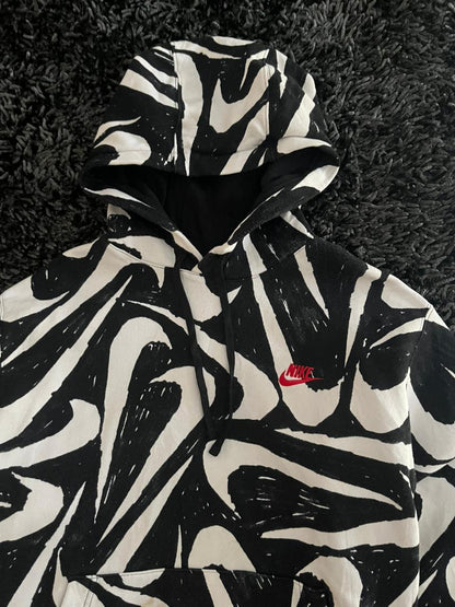 N*ke  |hoodie | Sportswear , Gymwear & Activewear | Track& Field| Running | Winterwear