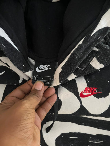 N*ke  |hoodie | Sportswear , Gymwear & Activewear | Track& Field| Running | Winterwear