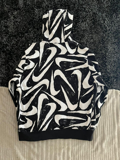 N*ke  |hoodie | Sportswear , Gymwear & Activewear | Track& Field| Running | Winterwear