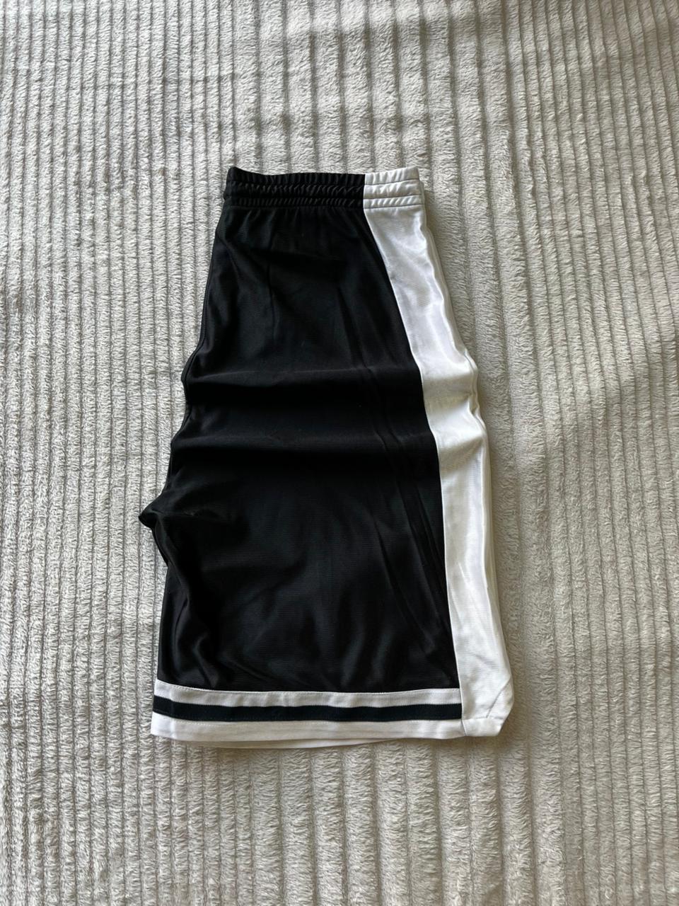 NEW SPORTS SPORTS SHORTS