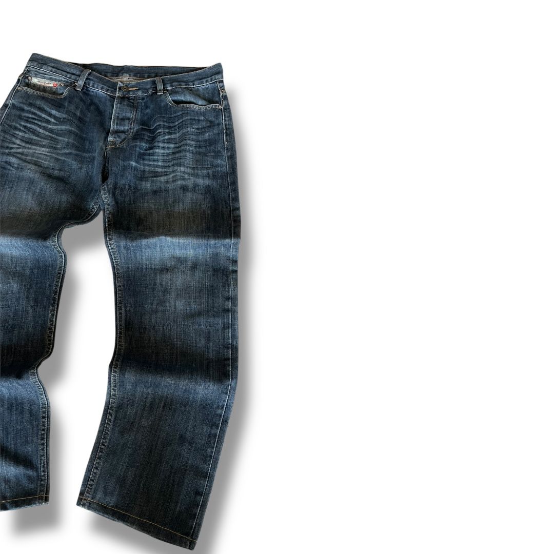 Diesel |Straight Fit | Pre-Owned Streetwear Denim\ Men Women | Unisex&nbsp; | Online Shopping