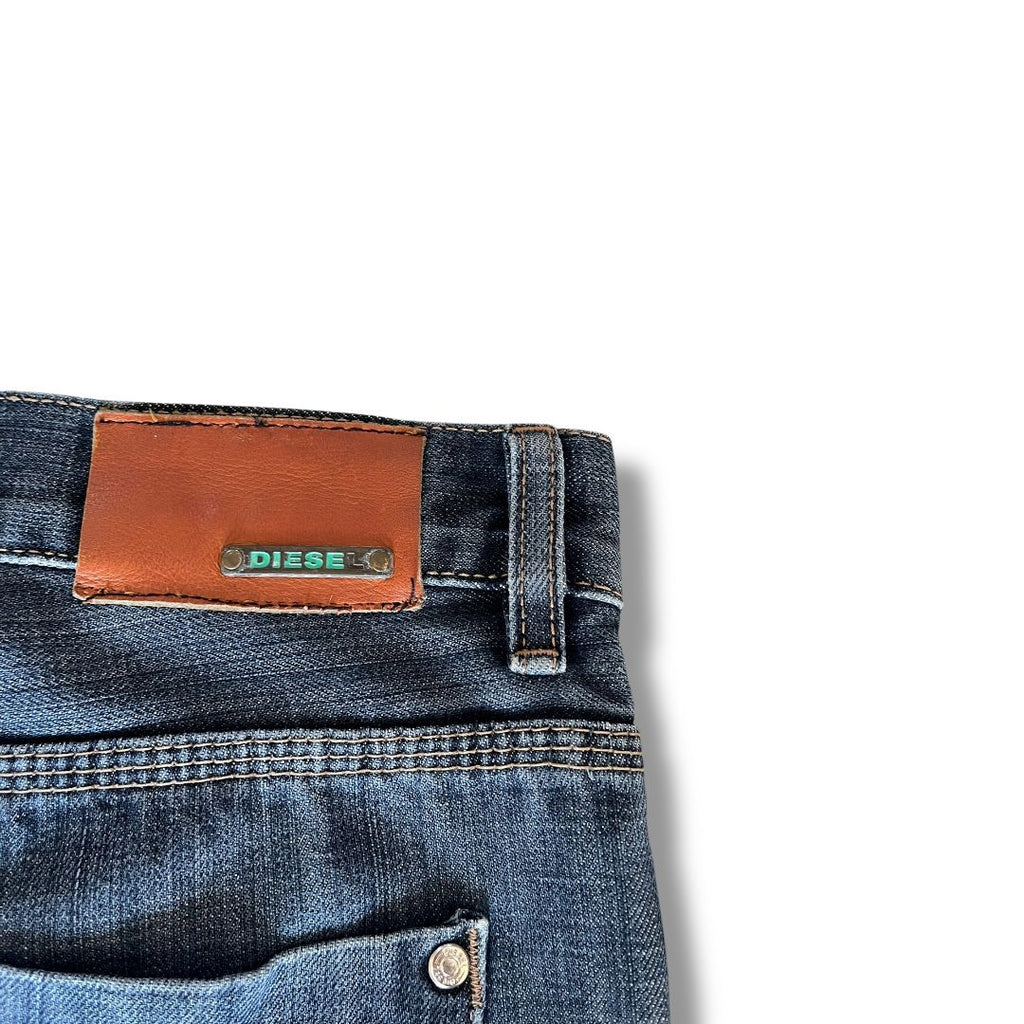 Diesel |Straight Fit | Pre-Owned Streetwear Denim\ Men Women | Unisex&nbsp; | Online Shopping