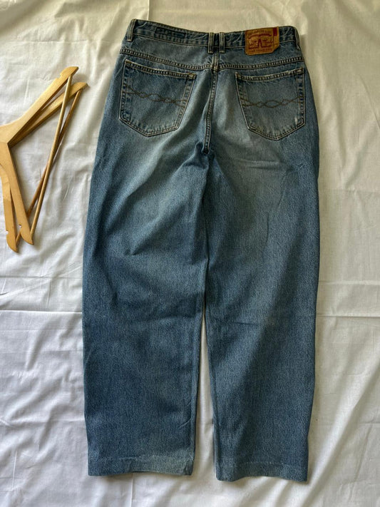 Uo2 land Vintage Blue Jeans | Pre-Owned Streetwear Denim|  Men Women | Unisex  | Online Shopping
