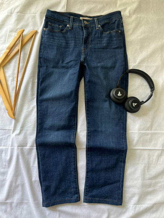 Levi’s classic straight Vintage Blue Jeans | Pre-Owned Streetwear Denim|  Men Women | Unisex  | Online Shopping