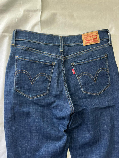 Levi’s classic straight Vintage Blue Jeans | Pre-Owned Streetwear Denim|  Men Women | Unisex  | Online Shopping