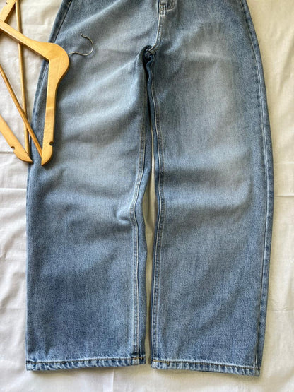 Springcomma Vintage Blue Jeans | Pre-Owned Streetwear Denim|  Men Women | Unisex  | Online Shopping
