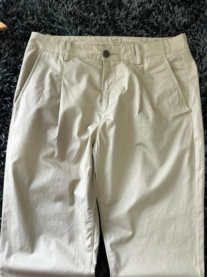 Uniqlo Relaxed Fit Casual Trousers | Everyday Wear Pants | Smart Casual Style | Men Women | Online Shopping