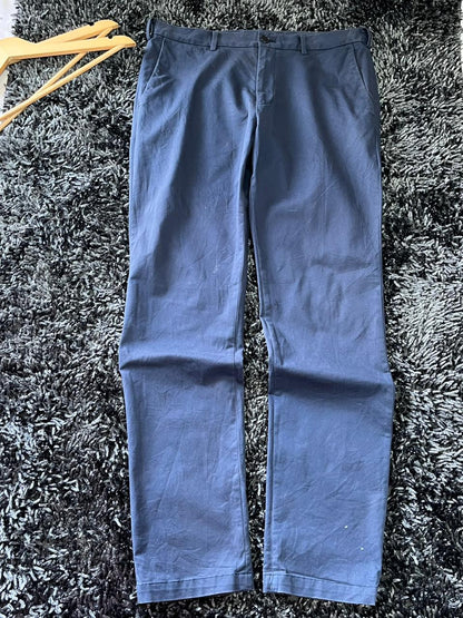 Uniqlo Relaxed Fit Casual Trousers | Everyday Wear Pants | Smart Casual Style | Men Women | Online Shopping