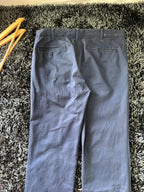 Uniqlo Relaxed Fit Casual Trousers | Everyday Wear Pants | Smart Casual Style | Men Women | Online Shopping
