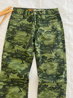 AKA DEMIKS Relaxed Fit Trousers || Everyday Wear Pants | Smart Casual Style | Men Women | Online Shopping