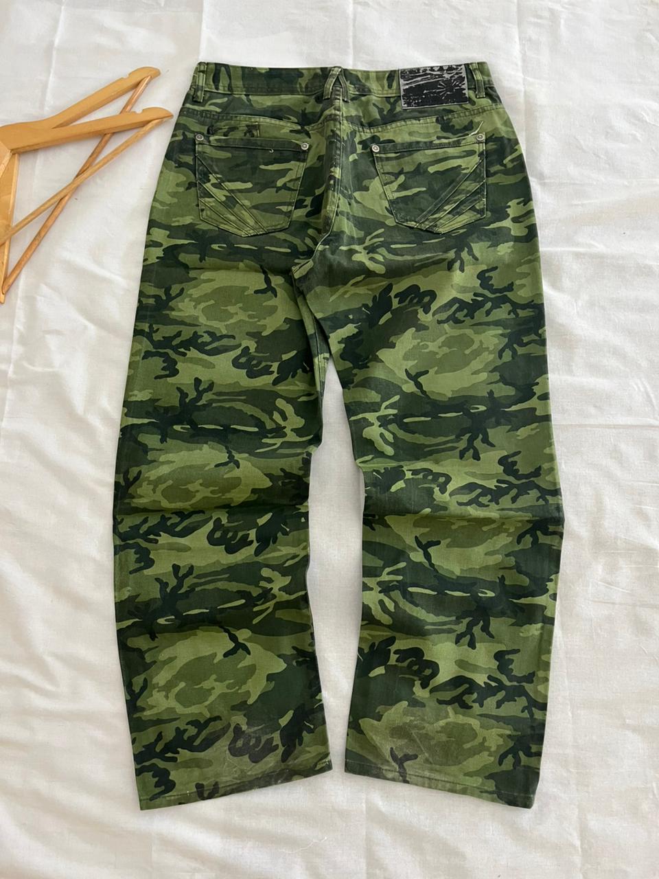 AKA DEMIKS Relaxed Fit Trousers || Everyday Wear Pants | Smart Casual Style | Men Women | Online Shopping