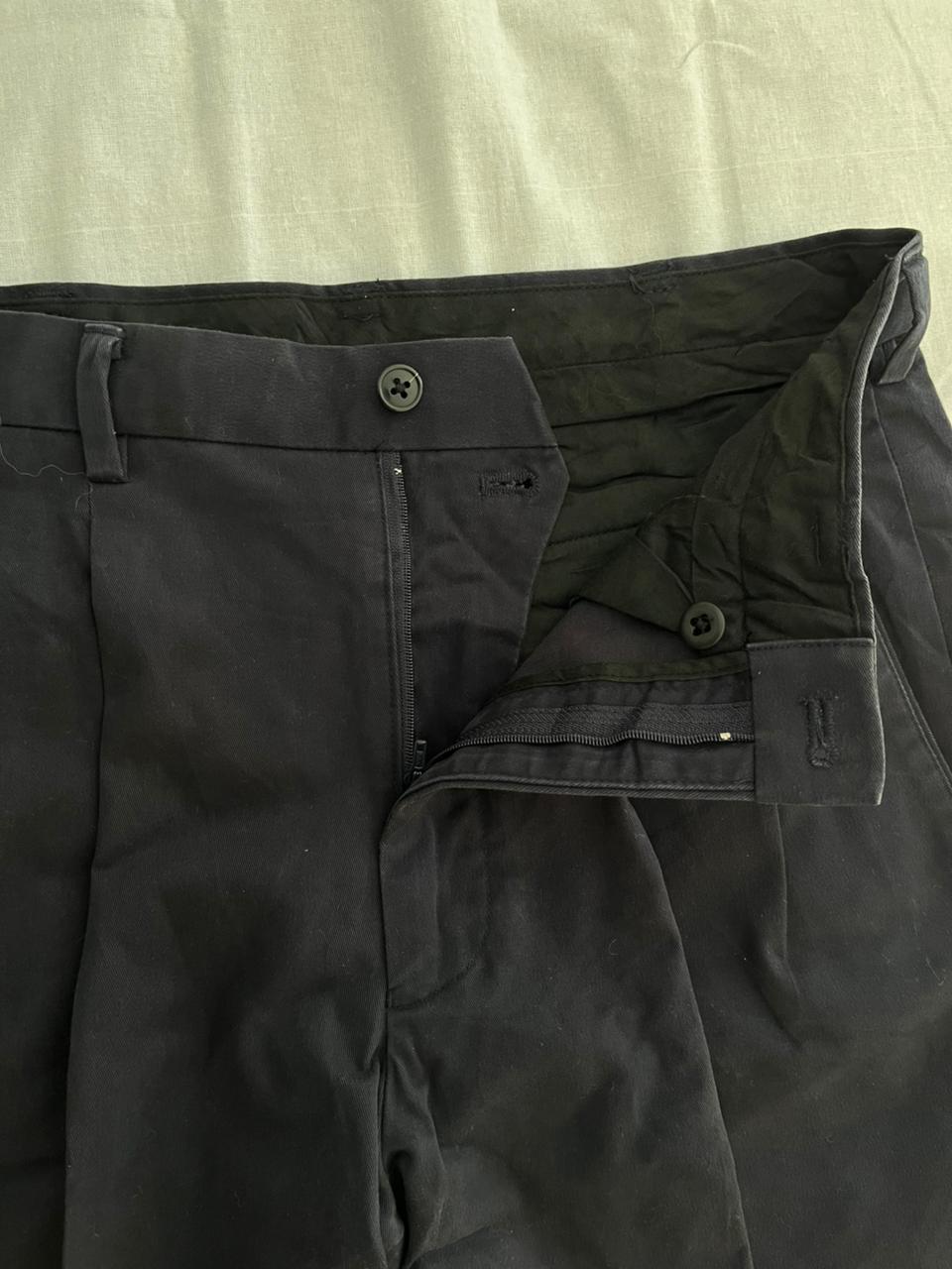 Uniqlo double pleated  Trousers| Everyday Wear Pants | Smart Casual Style | Men Women | Online Shopping