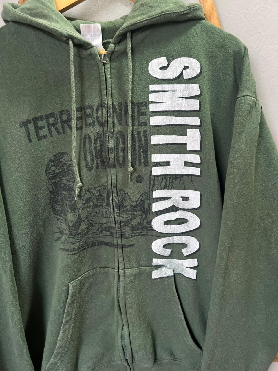 SMITH ROCK |hoodie | Sportswear , Gymwear & Activewear | Track& Field| Running | Winterwear