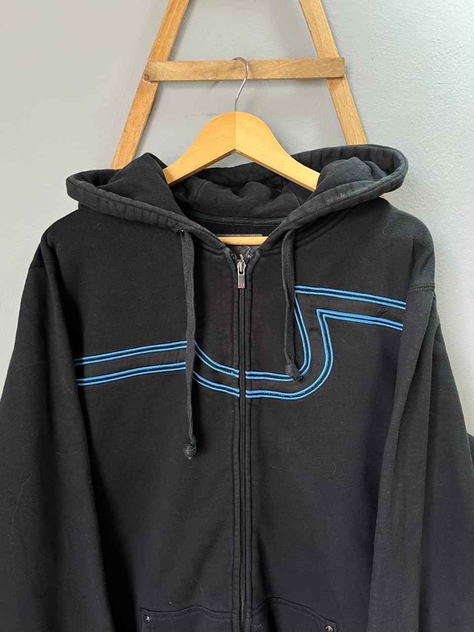 Pusch |hoodie | Sportswear , Gymwear & Activewear | Track& Field| Running | Winterwear