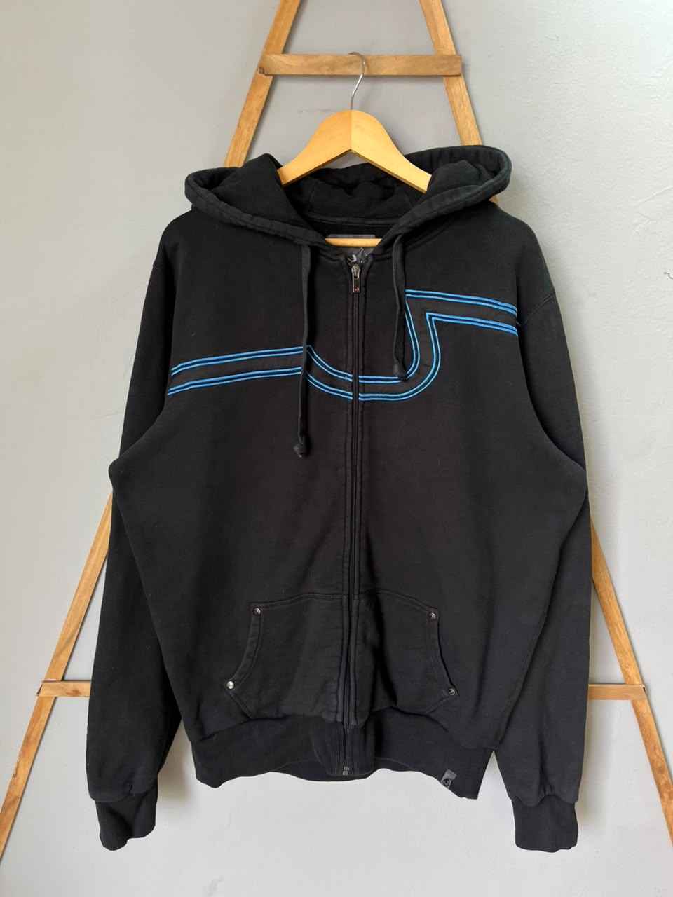 Pusch |hoodie | Sportswear , Gymwear & Activewear | Track& Field| Running | Winterwear