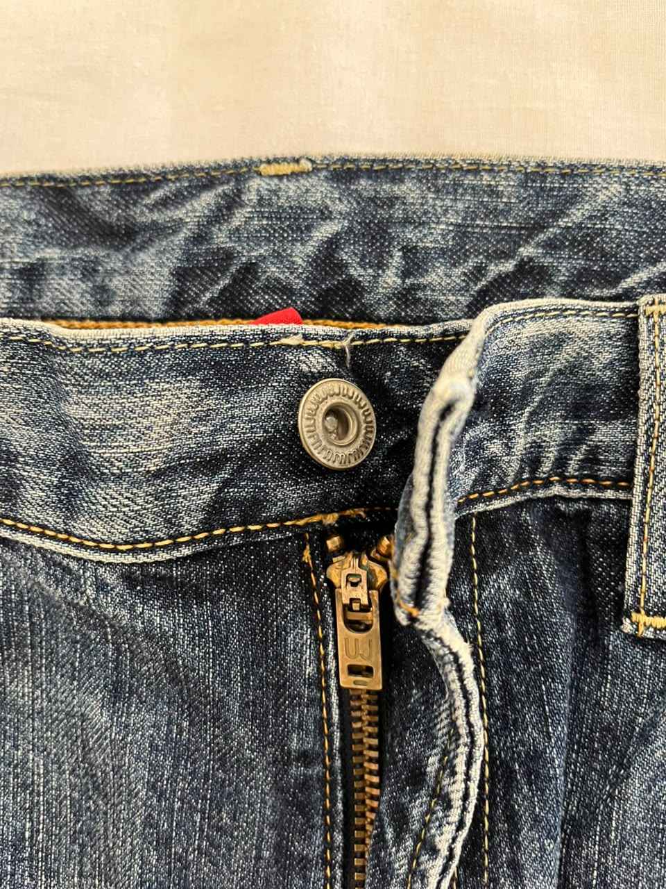 Uniqlo Vintage Jeans | Pre-Owned Streetwear Denim|  Men Women | Unisex  | Online Shopping