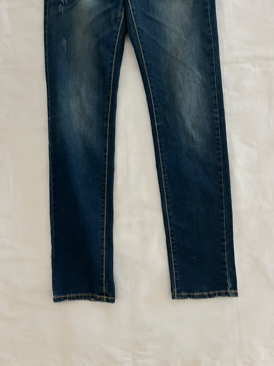 Invisible Vintage Jeans | Pre-Owned Streetwear Denim|  Men Women | Unisex  | Online Shopping
