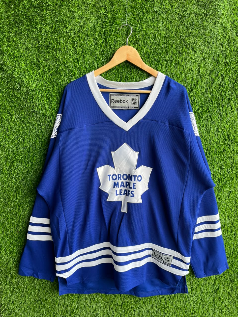 Icehockey Maple Leaf Jersey |Vintage Oversized Streetwear | Men Women |  Online Shopping