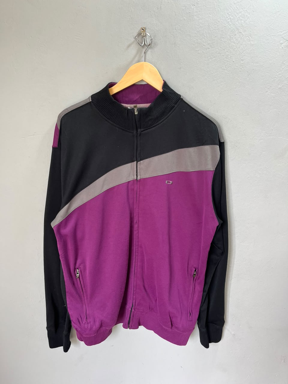 Okaley Windbreaker | Wind Cheater |Jackets| Sportswear , Gymwear & Activewear | Track& Field| Running | Winter wear