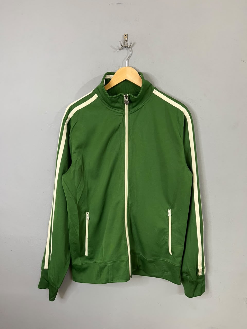Old Navy Windbreaker | Wind Cheater |Jackets| Sportswear , Gymwear & Activewear | Track& Field| Running | Winter wear