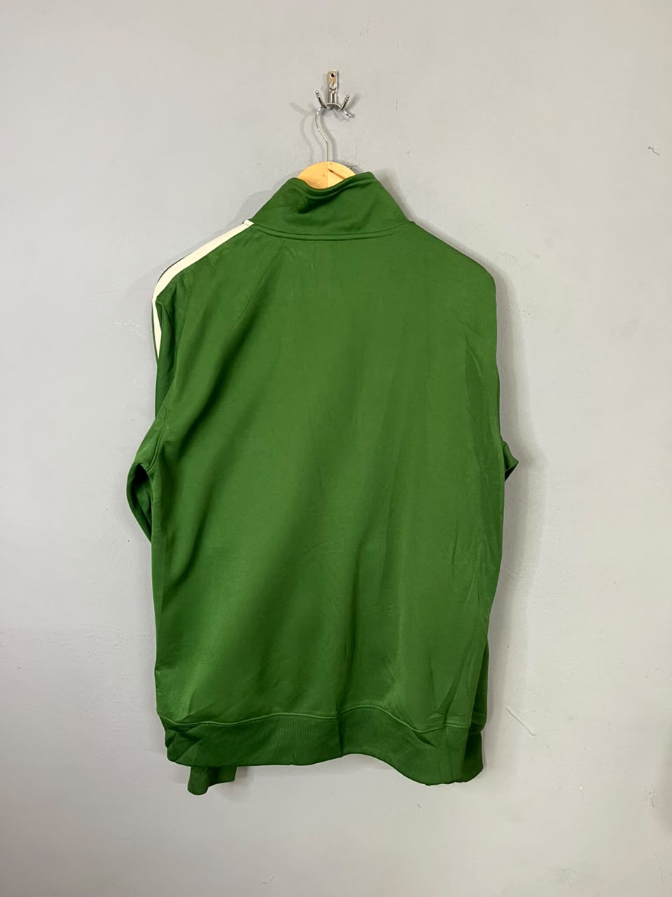 Old Navy Windbreaker | Wind Cheater |Jackets| Sportswear , Gymwear & Activewear | Track& Field| Running | Winter wear