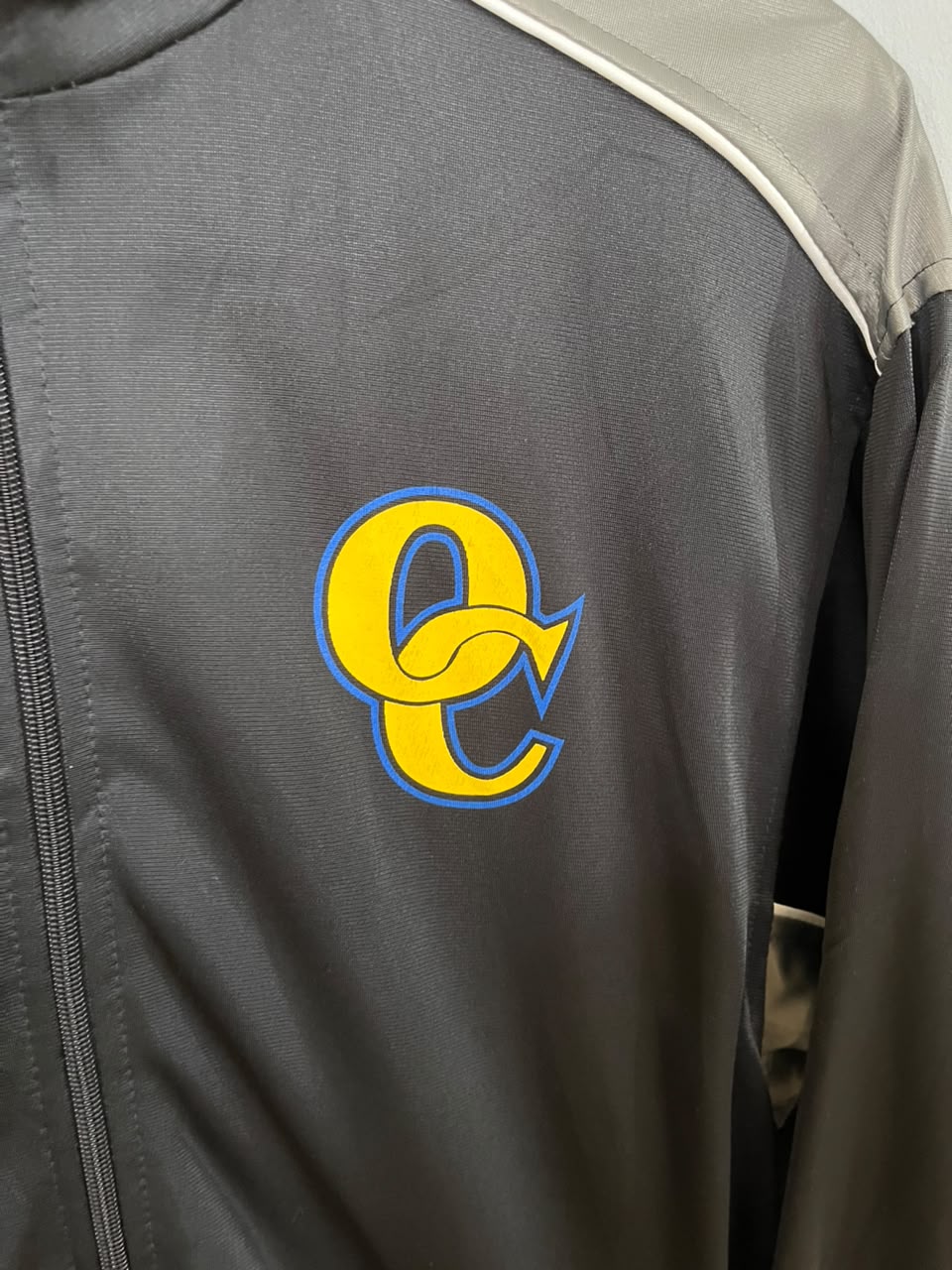 Stugo OC Windbreaker | Wind Cheater |Jackets| Sportswear , Gymwear & Activewear | Track& Field| Running | Winter wear