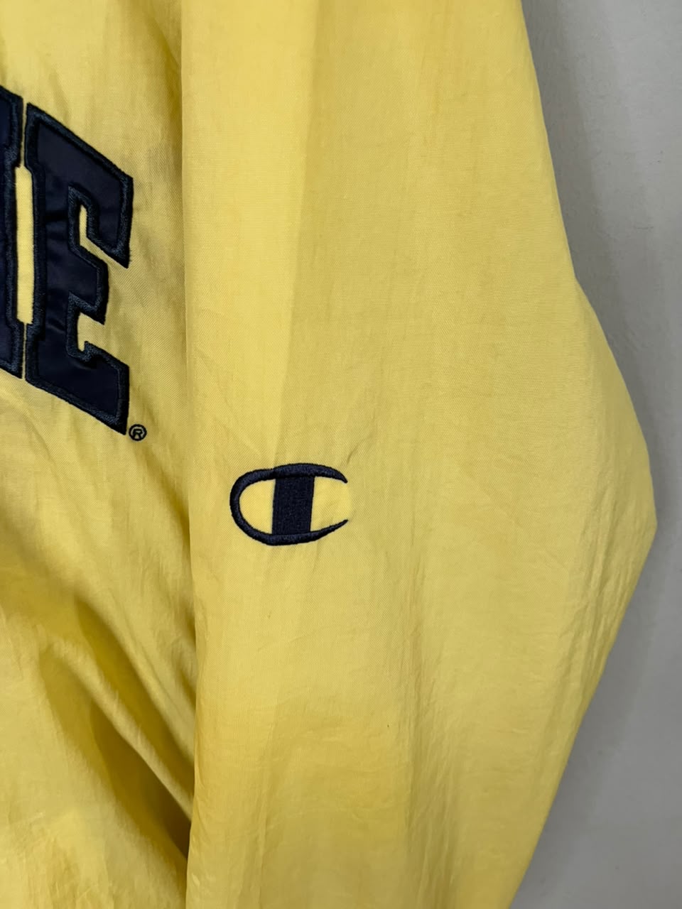 Notre Dame Irish Windbreaker | Wind Cheater |Jackets| Sportswear , Gymwear & Activewear | Track& Field| Running | Winter wear