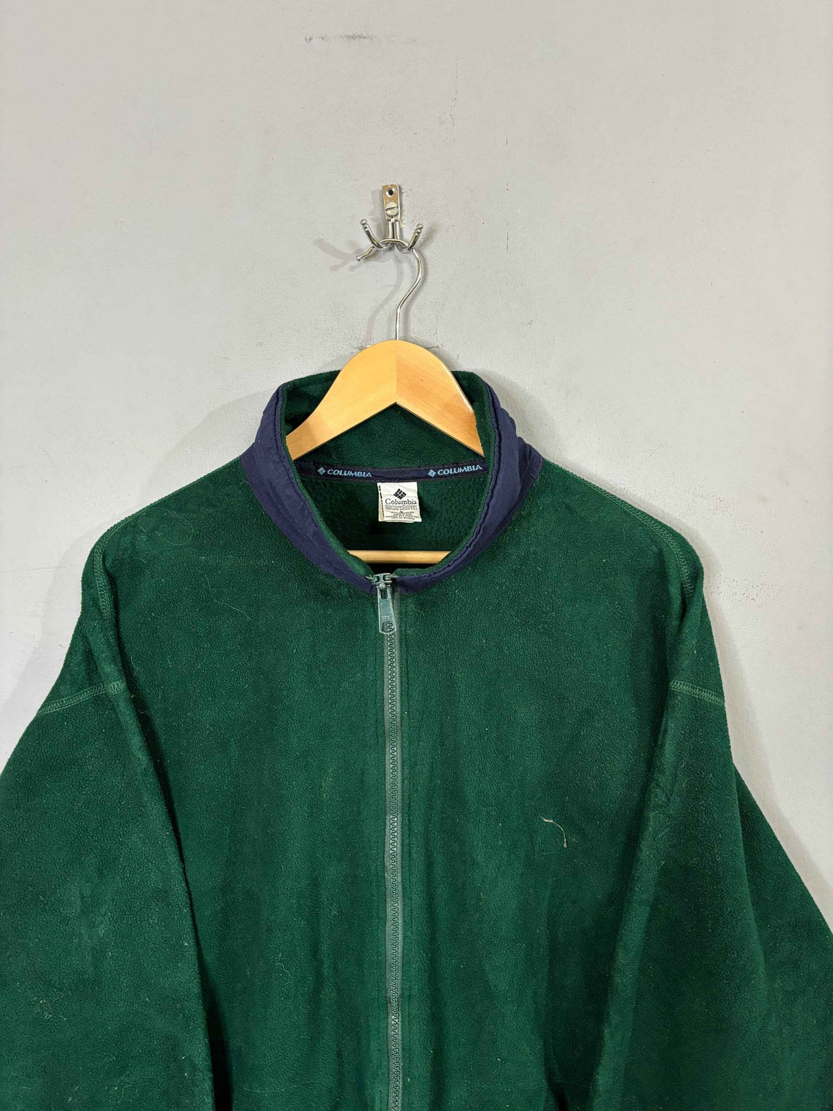 Columbi@ | Full frontal zipper | Fleece Jacket | Oversized Streetwear | Winterwear | Men Women | Cozy Fashion | Gym Fit | Online Shopping