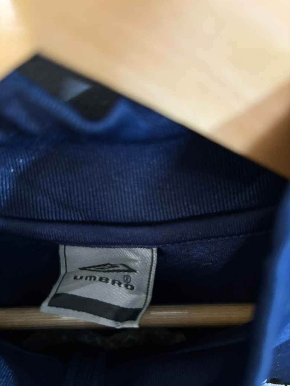 Umbro Windbreaker | Wind Cheater |Jackets| Sportswear , Gymwear & Activewear | Track& Field| Running | Winter wear