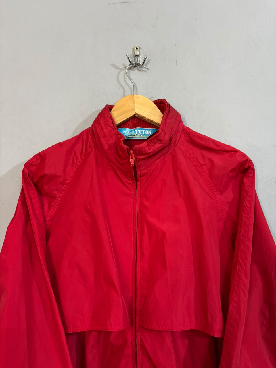 Teton Windbreaker | Wind Cheater |Jackets| Sportswear , Gymwear & Activewear | Track& Field| Running | Winter wear
